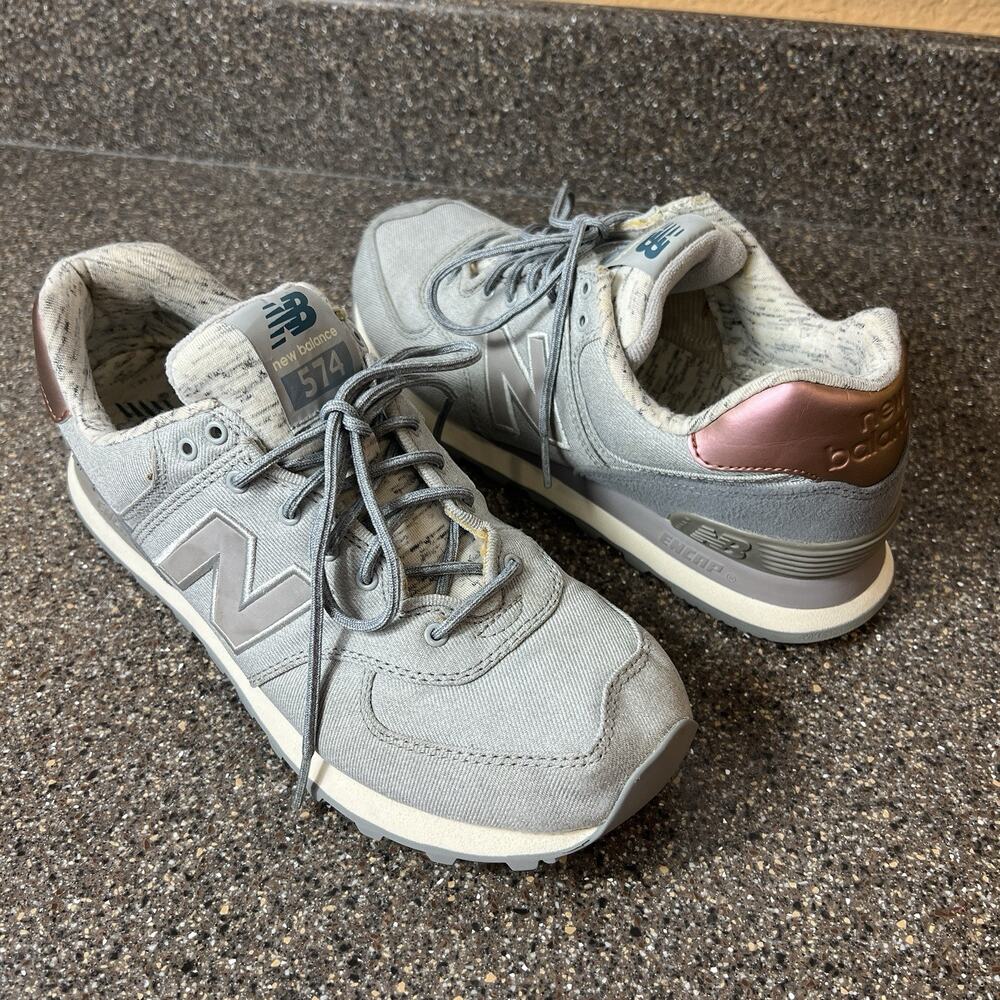 New Balance 574 Womens Sz 9 Athletic Running Shoe Grey Synthetic Lace Up Low Top